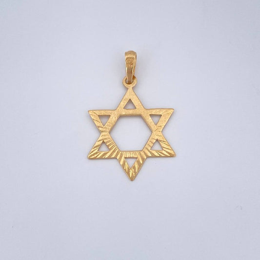 David Star Pendant 1.35gr / 1in / 18K Gold
