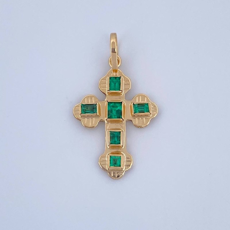 Flat Cross Pendant 1.4gr / 1.0in / 18K Gold