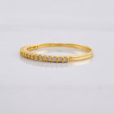 Anillo Circones Seguidos 1.3g / T7 1/2 Oro Amarillo 18K