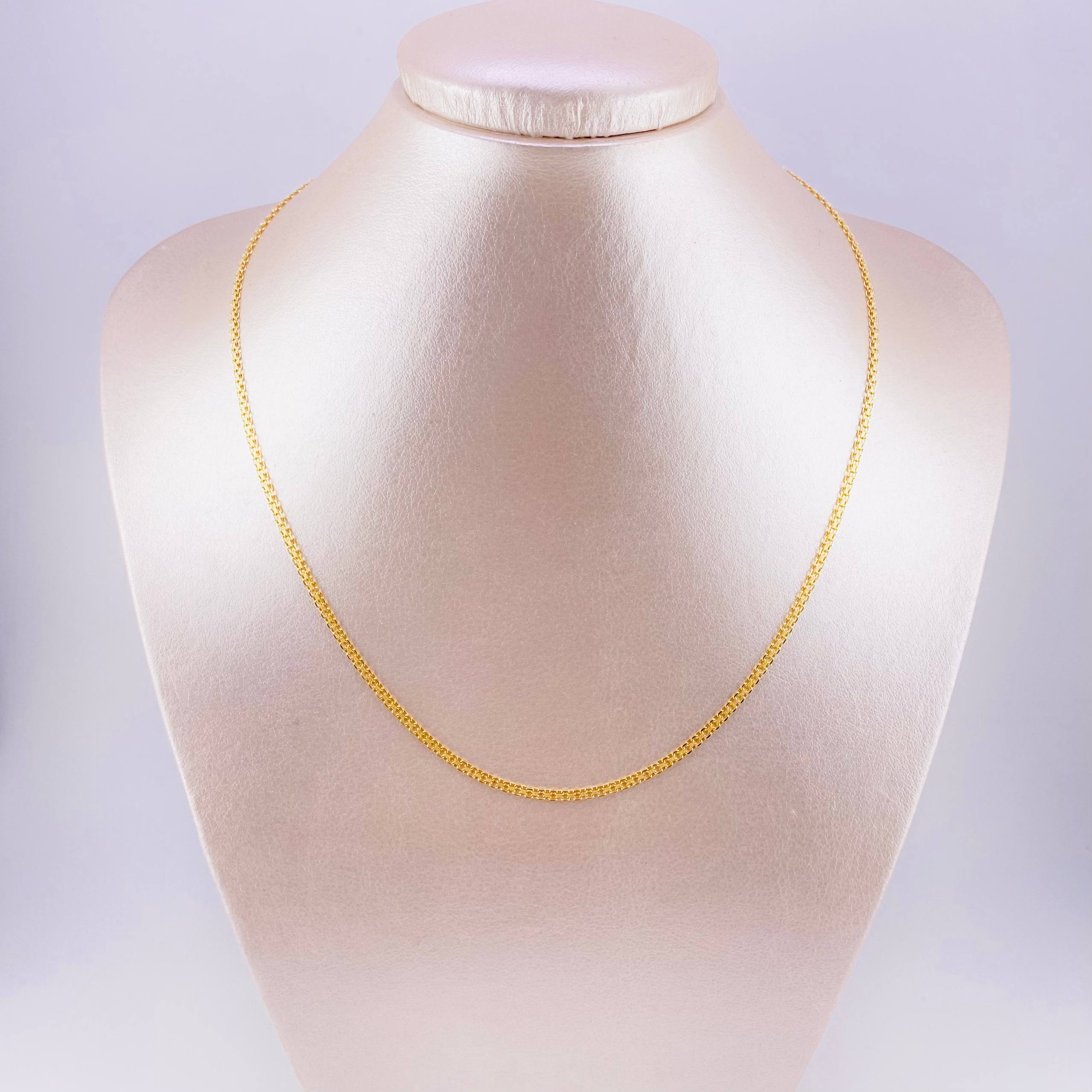 Bismark Chain 4.25g / 18 in / 2.2mm Yellow Gold 18K