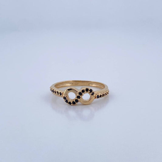 Infinity Ring 1.65gr / Size 5 3/4 / 18K Gold &