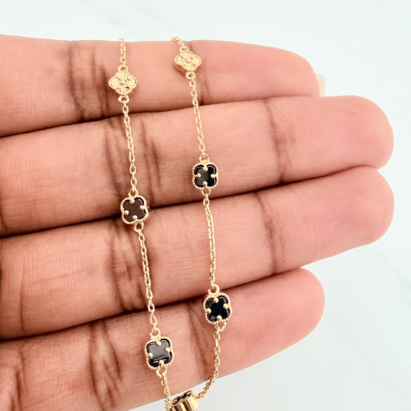 Pulso Trebol Aro Seguido 3.2 g / 8 1/2 in / 4.8 mm Oro Amarillo 18K