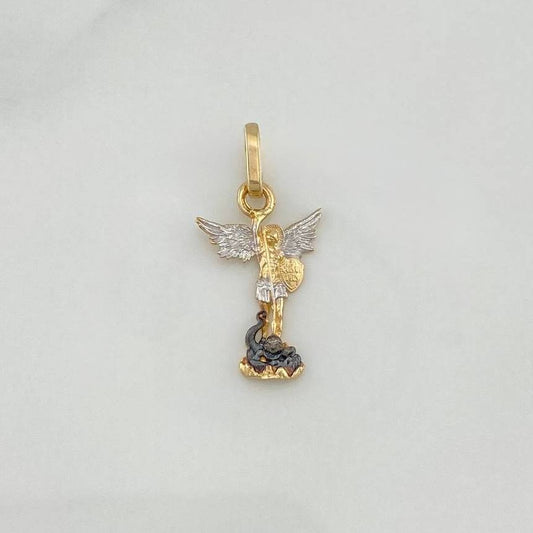 Dije San Miguel Arcangel 1 g / 1 in Tres Oros 18K