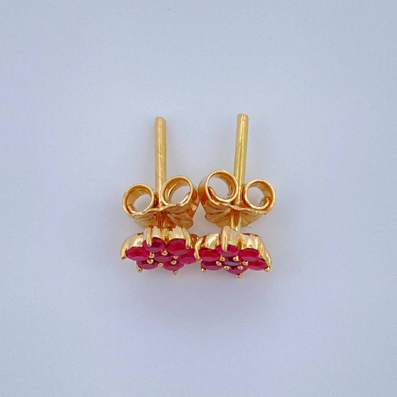 Stud Earrings Flower Ruby 0.95gr / Yellow Gold 18K !