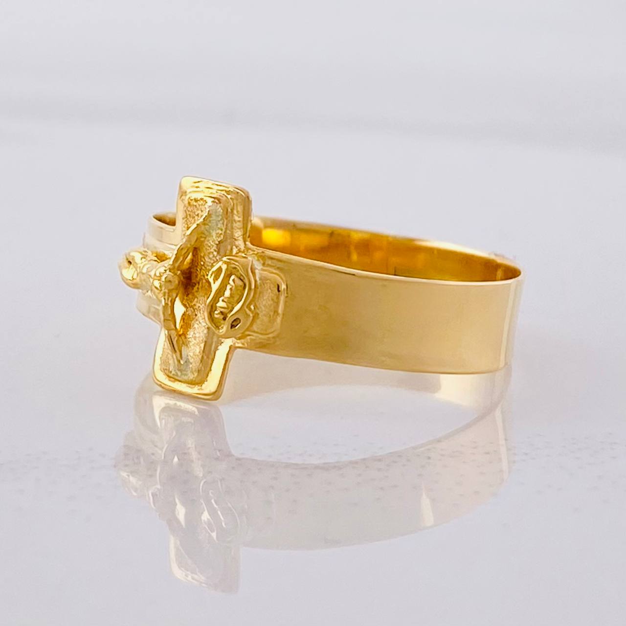 Anillo Cruz Cristo 1.9g / T10 Oro Amarillo 18K
