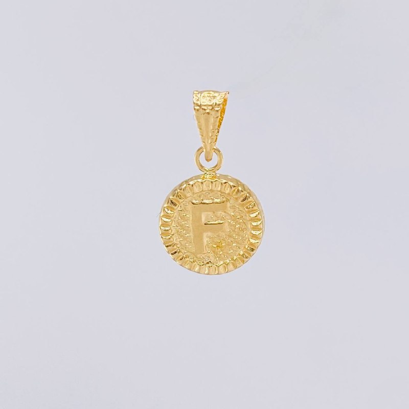 Dije Circulo Letra F 0.6g / 3/4 in Oro Amarillo 18K