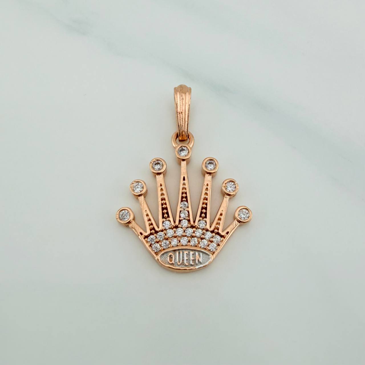 Dije Corona Queen 2.2gr / 1 in / Dos Oros Blanco Rosa 18K %
