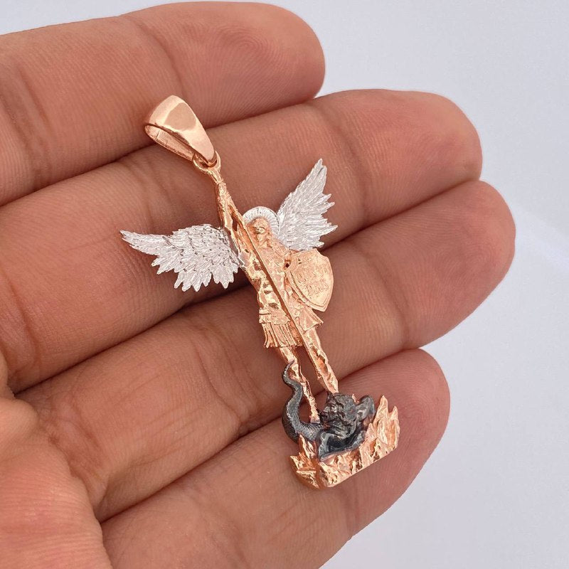 Pendant San Miguel 7.05gr / 5.3cm / Three 18K Gold $