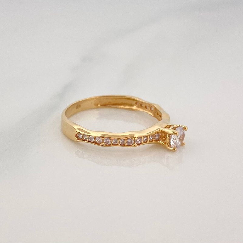 Churumbela Solitaire Ring 2 g / T6 1/2 Yellow Gold 18K