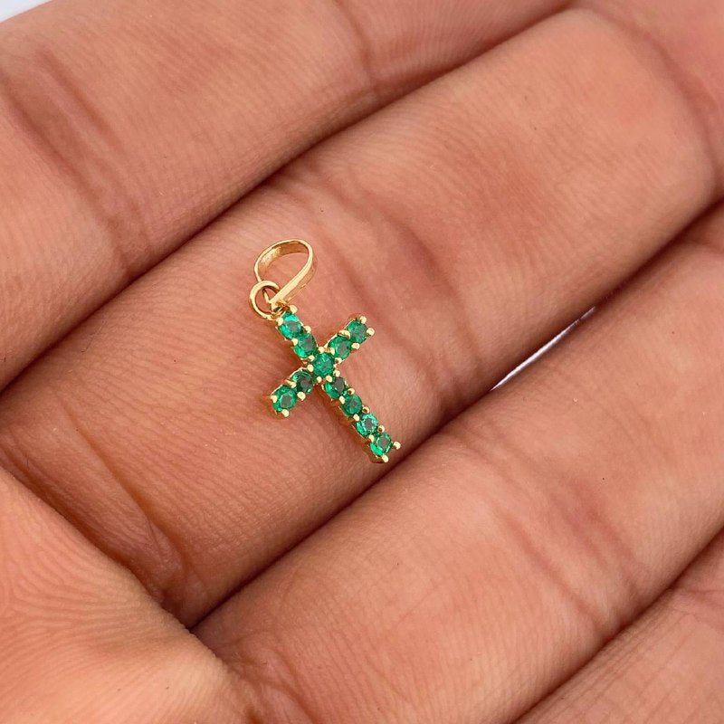 Pendant Tube Cross 0.55gr / 0.75in / 18K Gold