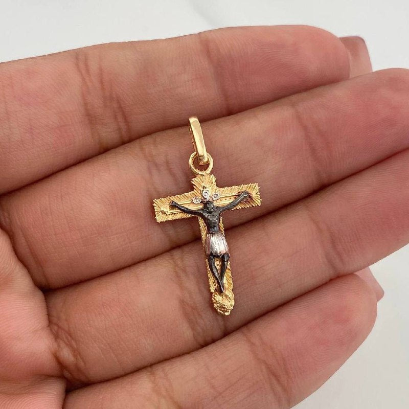 Dije Cruz Cristo Milagroso De Buga 1.4 g / 1 in Tres Oros 18K
