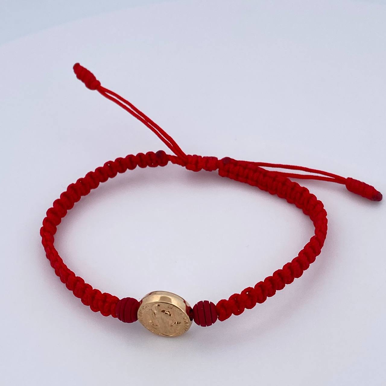 Woven Red Bracelet San Benito 0.6gr / 0.2in / 18K Gold $