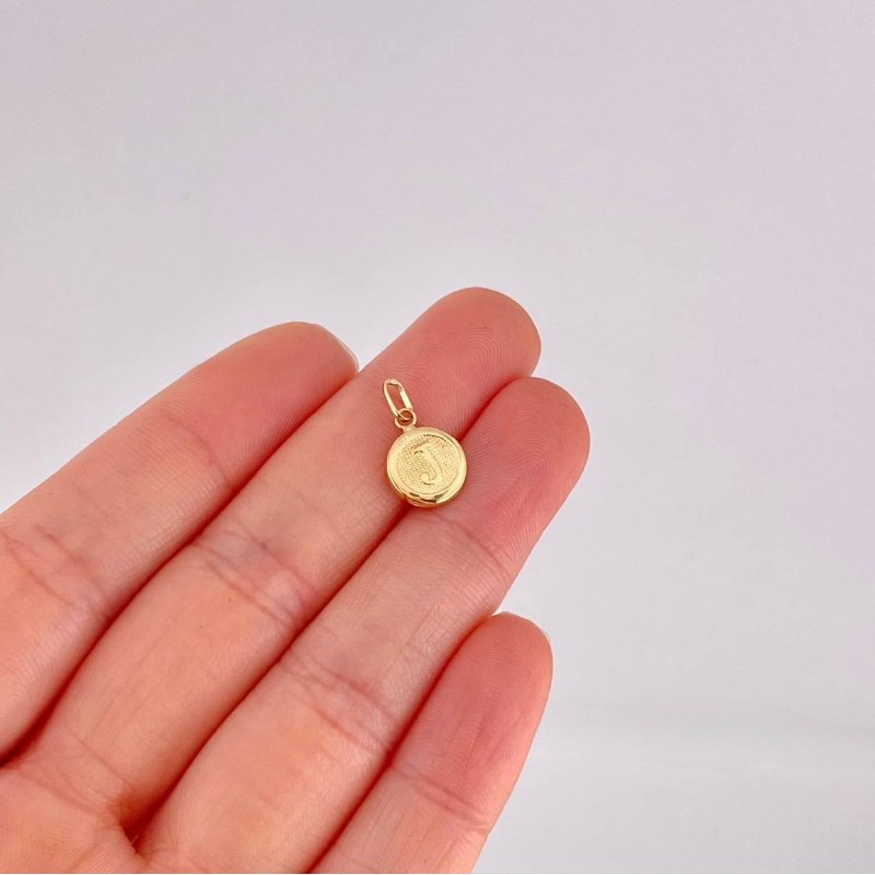 Pendant Circle Letter J 0.4g / 3/4 in Yellow Gold 18K