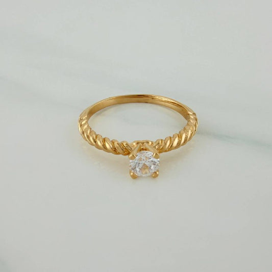 Anillo Solitario Trenzado 2.35gr / T7 1/4 / 1 in / Oro Amarillo 18K $