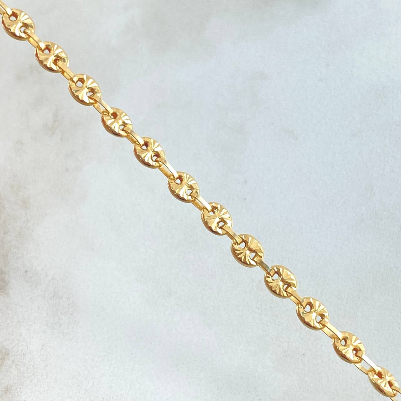 GC Anklet 4.85gr / 10.6in / 4mm / Diamond Cut 18K Gold