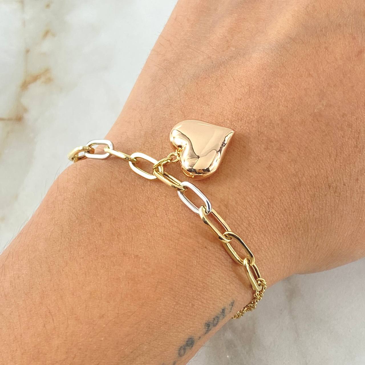 Classic Link Bracelet Box Clasp 4.8gr / 7.5in / Dangling Heart Three Golds 18K +4$