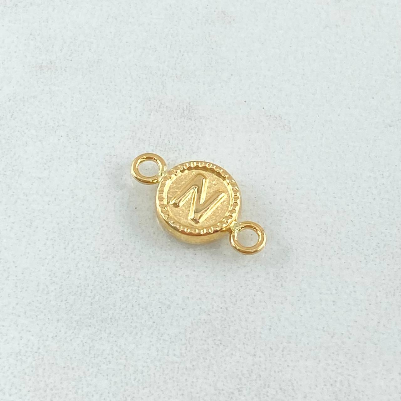 Herraje Letra N 0.45gr / 1.5cm / Circulo Cargador Bordeado Oro Amarillo 18K