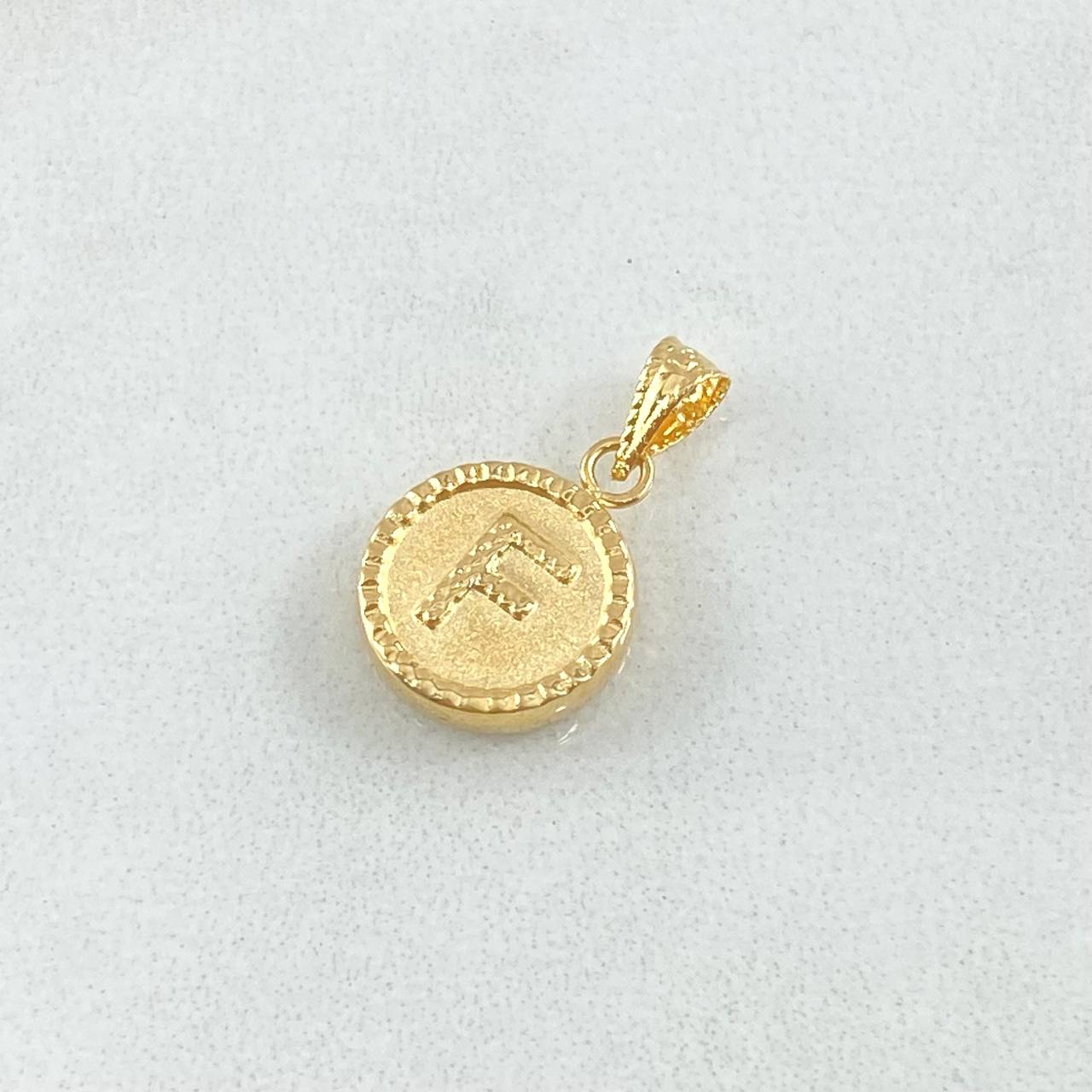 Dije Letra F 0.35gr / 1.5cm / Circulo Texturizado Oro Amarillo 18K