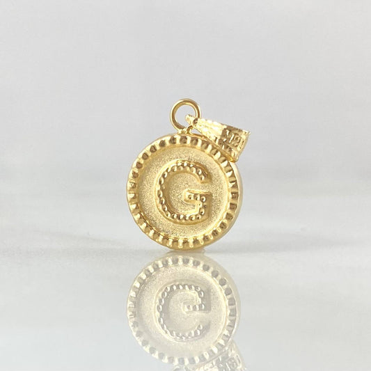 Dije Letra G 0.6gr / 1.7cm-Mate-Bordeado Oro Amarillo 18K ©