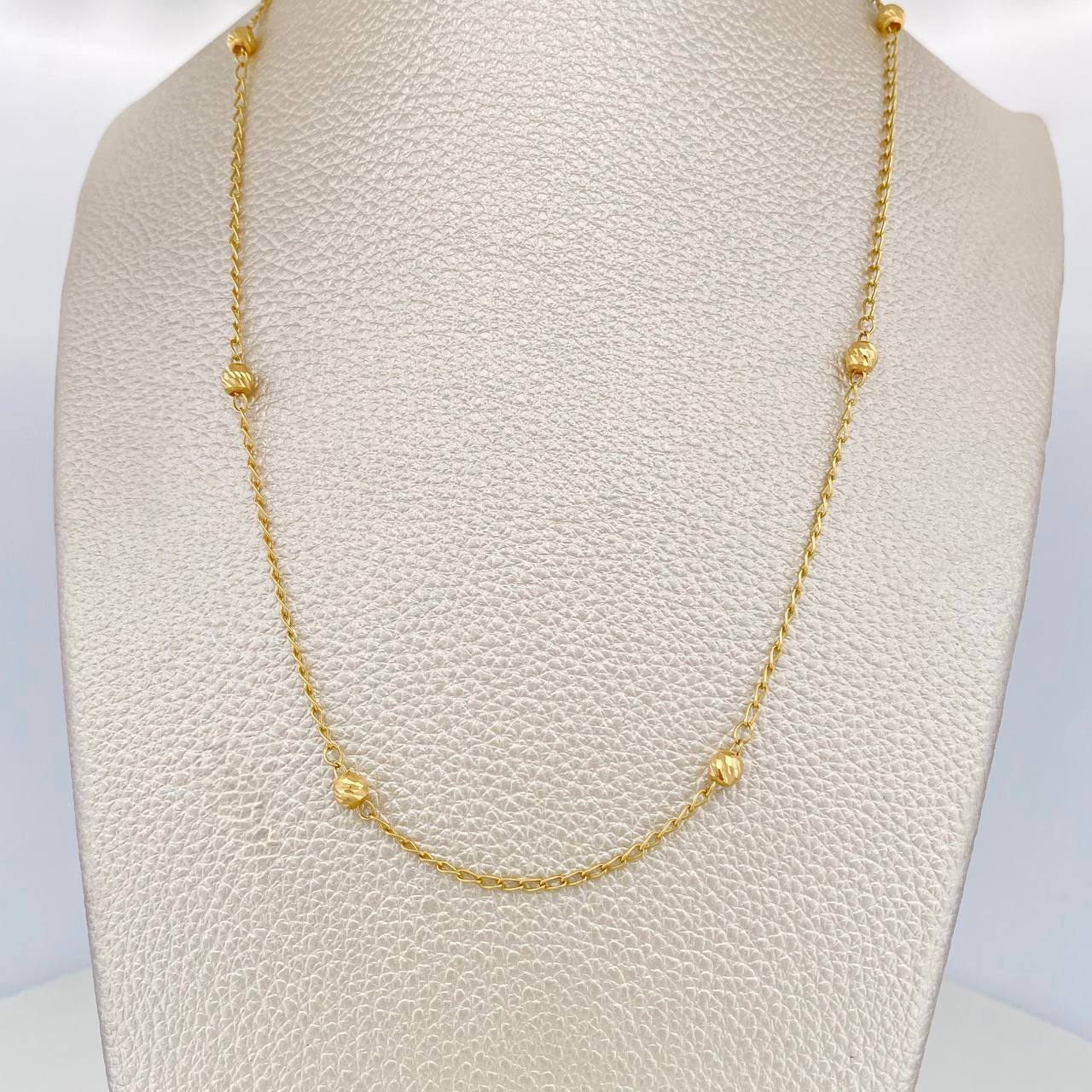 Cadena Espiga 2.9g / 18 in / 4mm Oro Amarillo 18K