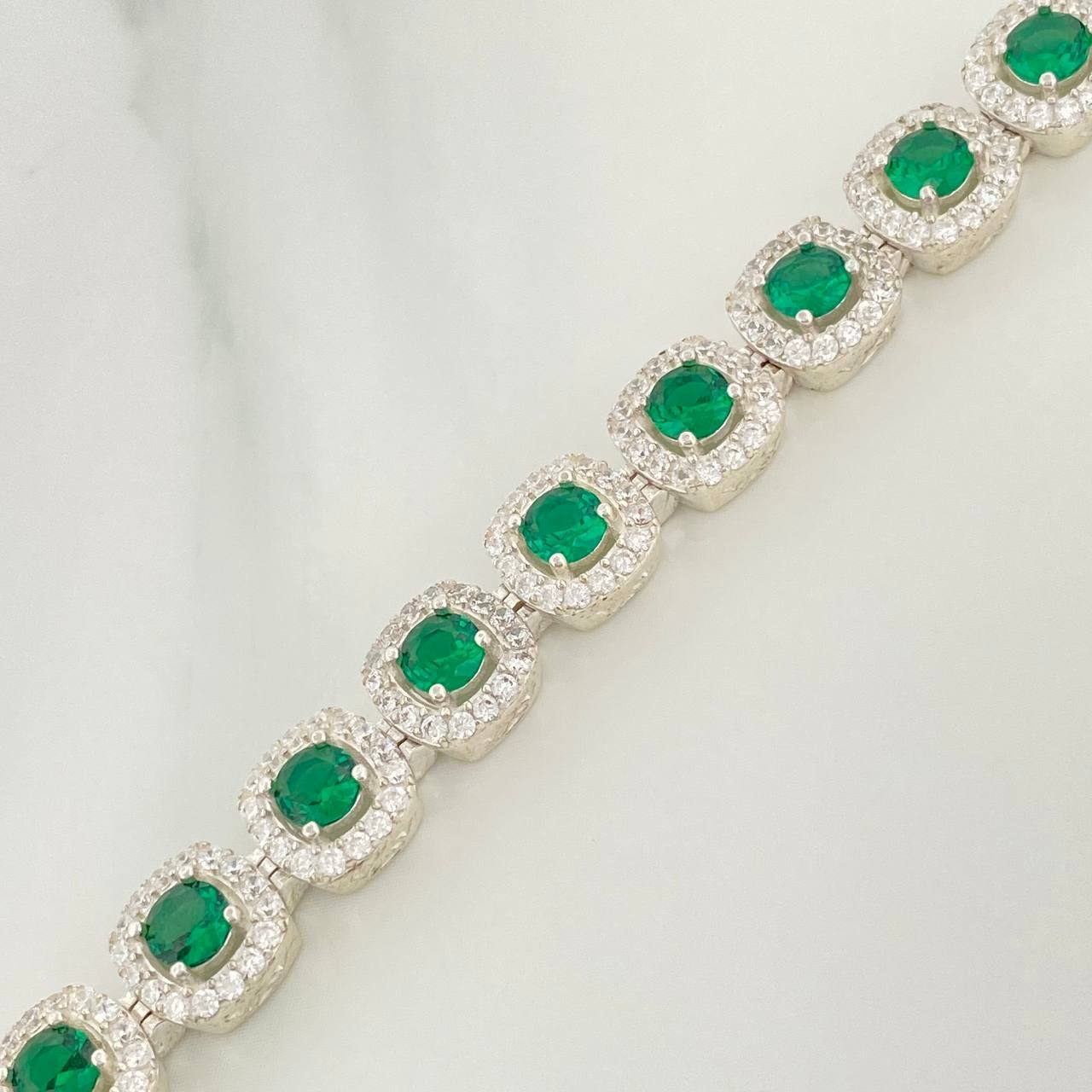 Halo Tennis Bracelet 20.55 g / 6 3/4 in / 7.6 mm Silver 925