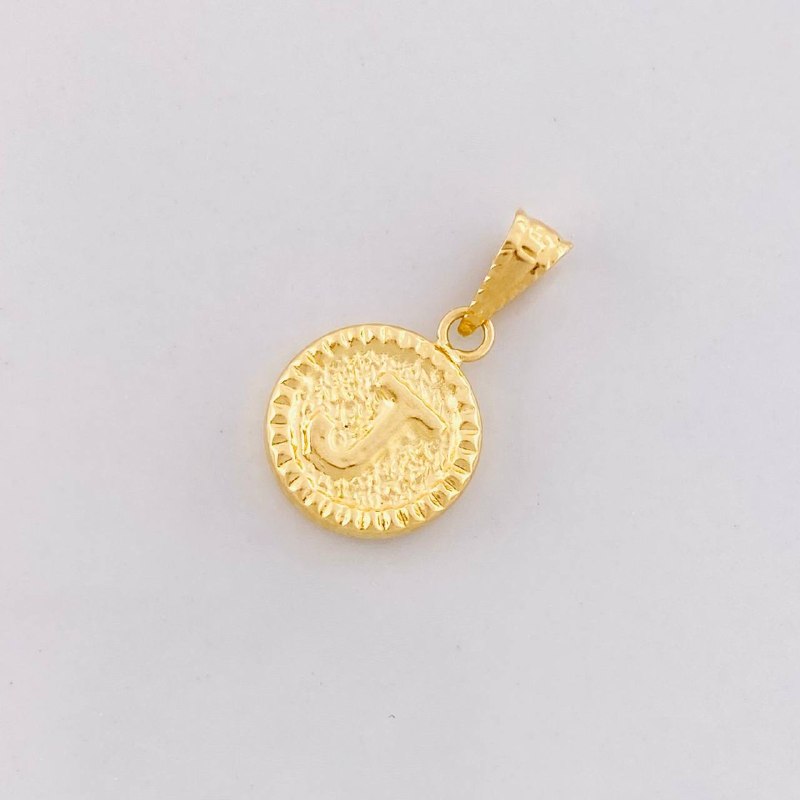 Pendant Circle Letter J 0.55g / 3/4 in Yellow Gold 18K
