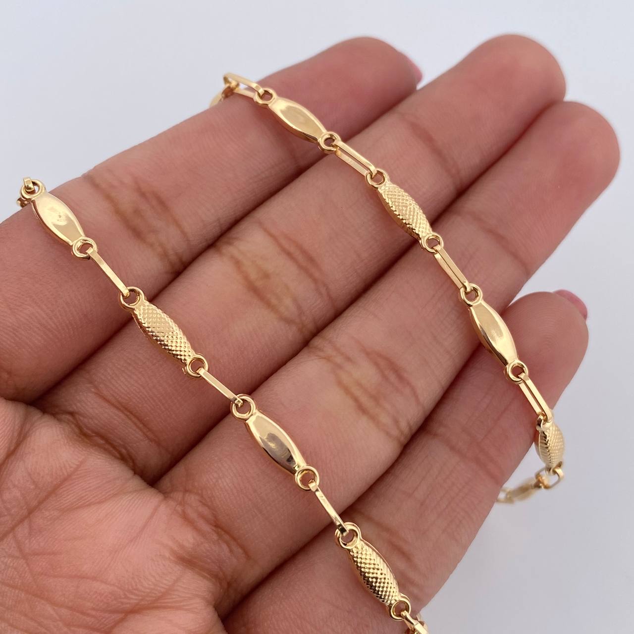 Bud Chain 8.1gr / 22.0in / 18K Gold $