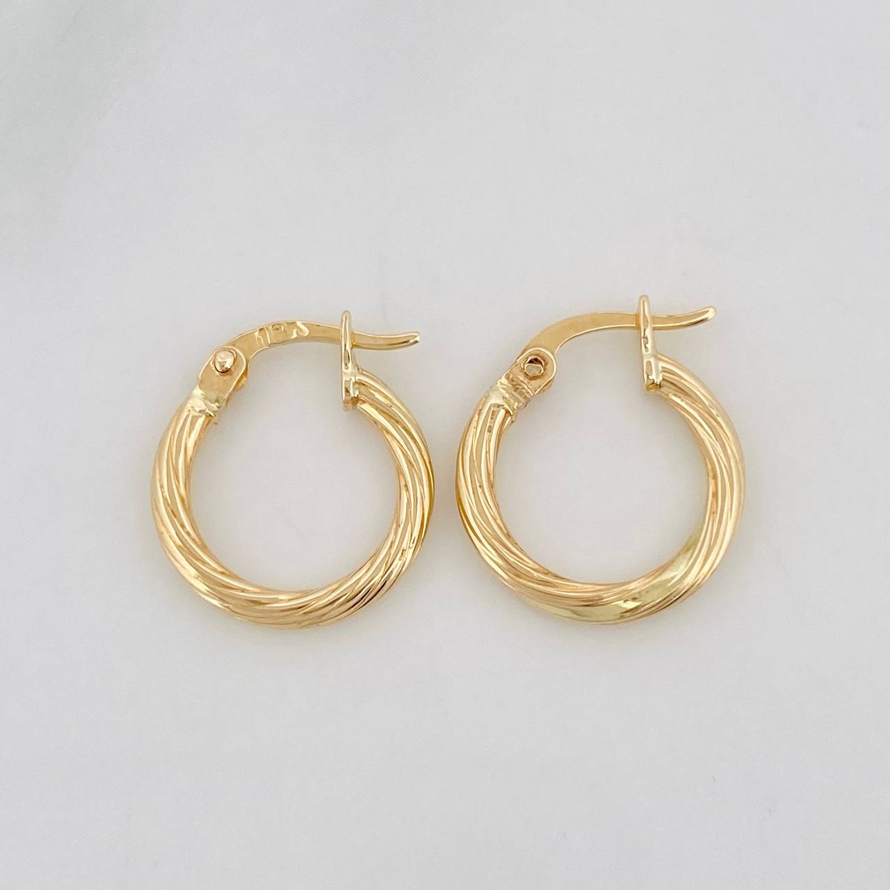 Candongas Espiral 0.85g / 1/2 in Oro Amarillo 18K