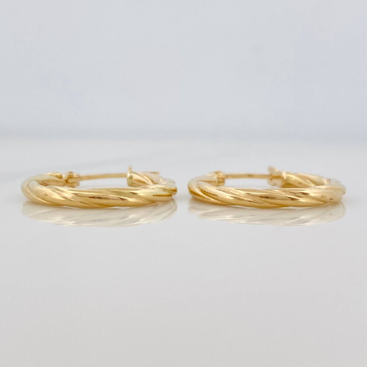 Candongas Sofi 1.9g / 1 in Oro Amarillo 18K