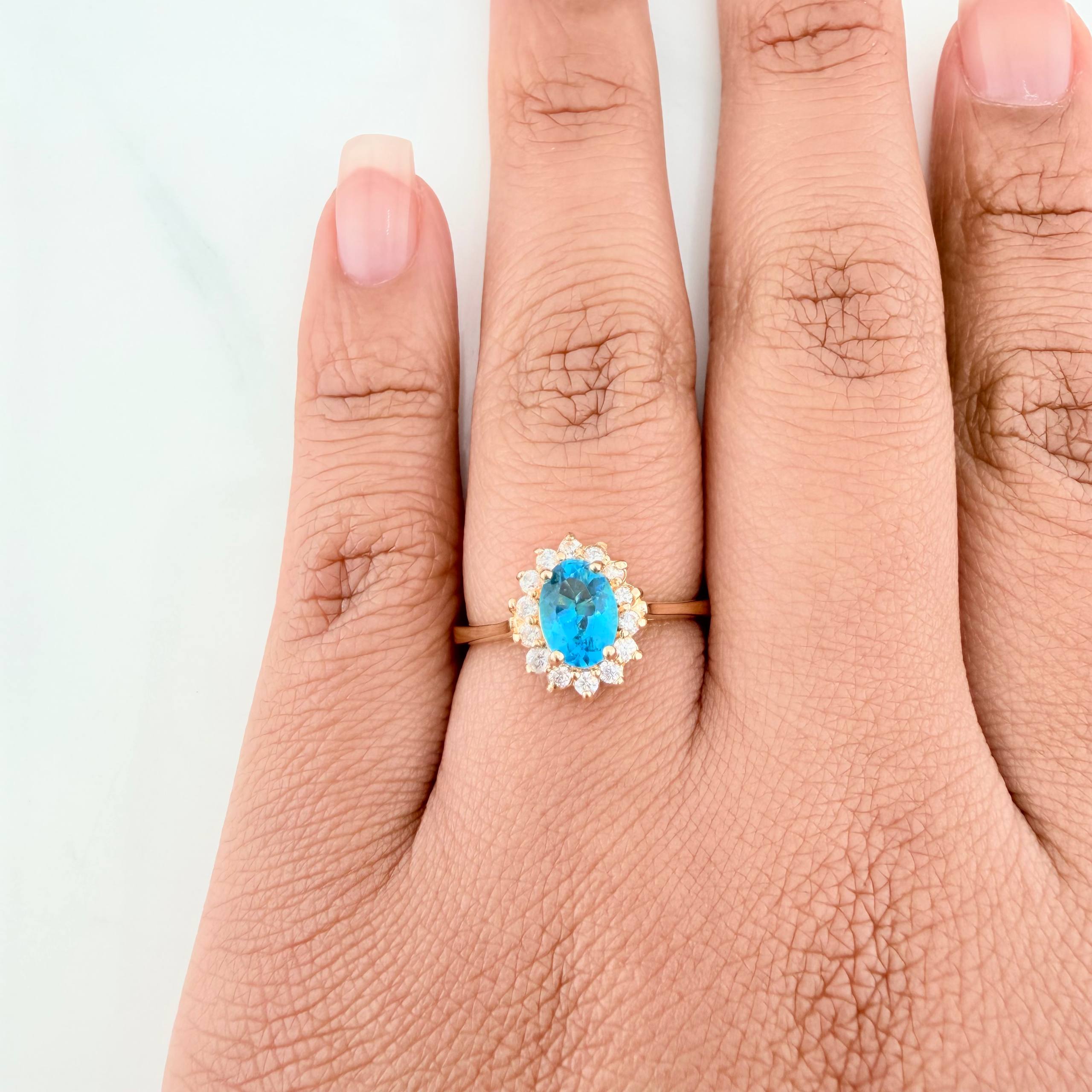 Halo Ring 3.3 g / T7 1/4 Yellow Gold 18K
