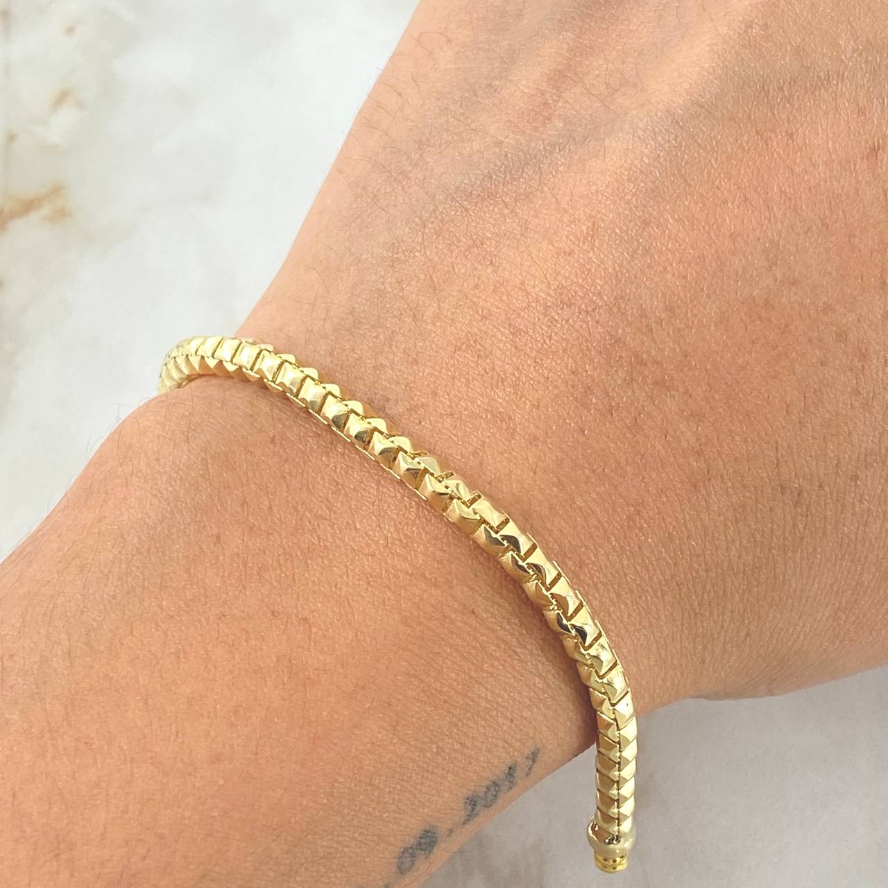 Venetian Bracelet Cubicular 8.95gr / 8.3in / 18K Gold +4$