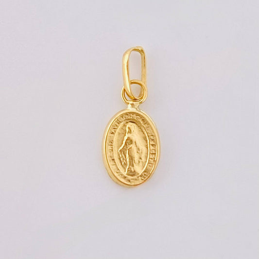 Miraculous Virgin Pendant 0.2gr / 1/2 in / 18K Yellow Gold