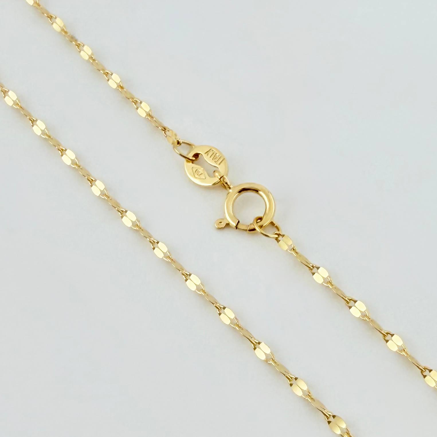 Set Cadena y Dije Flor Espejo + Virgen Guadalupe 1.25gr / 17 3/4 in / 1.3mm Oro Amarillo 18K