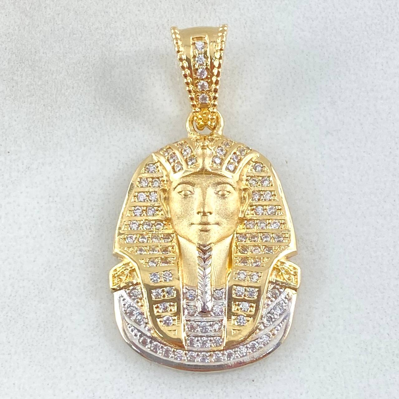 Pendant Pharaoh Face 7.3gr / 1.3in / Two Tone Yellow White 18K