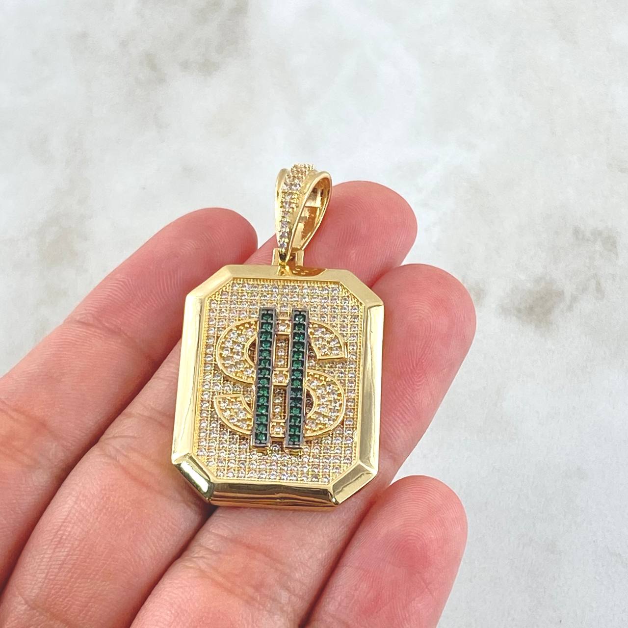 Pendant Sign Plate Weight 11.15gr / 1.8in / 18K Gold