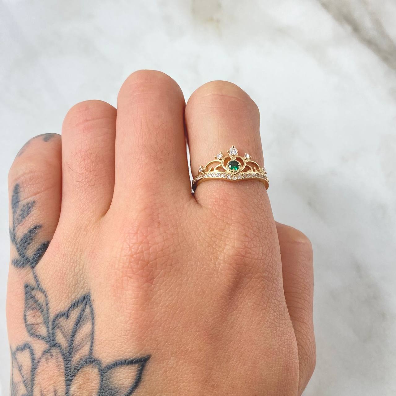 Heart Crown Ring 1.6gr / Size 5 1/2 / 18K Gold