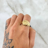 Anillo Sello Corona Rayada 3.9gr / T8 1/4 / Oro Amarillo 18K *