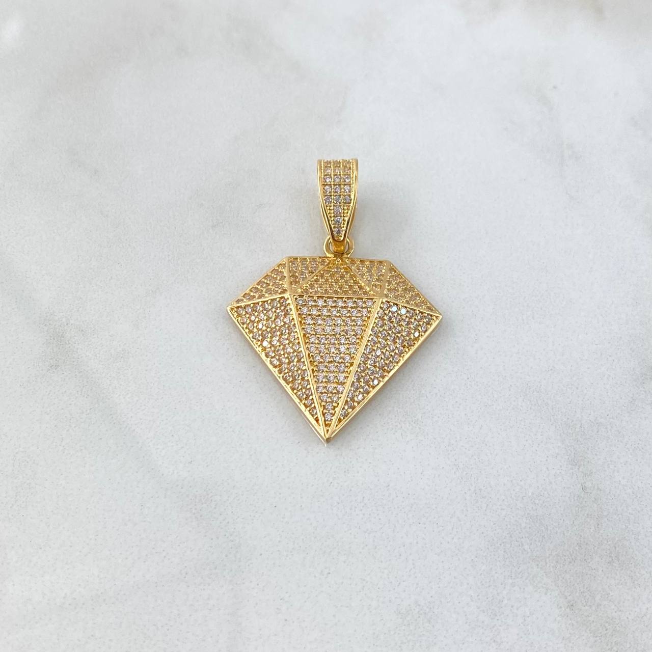 Pendant Diamond Silhouette 5.7gr / 3.7cm / White Zirconia 18K Yellow Gold ©