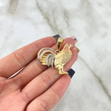 Pendant Fine Rooster 10.7gr / 3.5cm / White Fuchsia Zircons Three 18K Golds ©