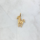 Dije Caballo 2.6gr / 3.2cm / Circon Verde Oro Amarillo 18K ©