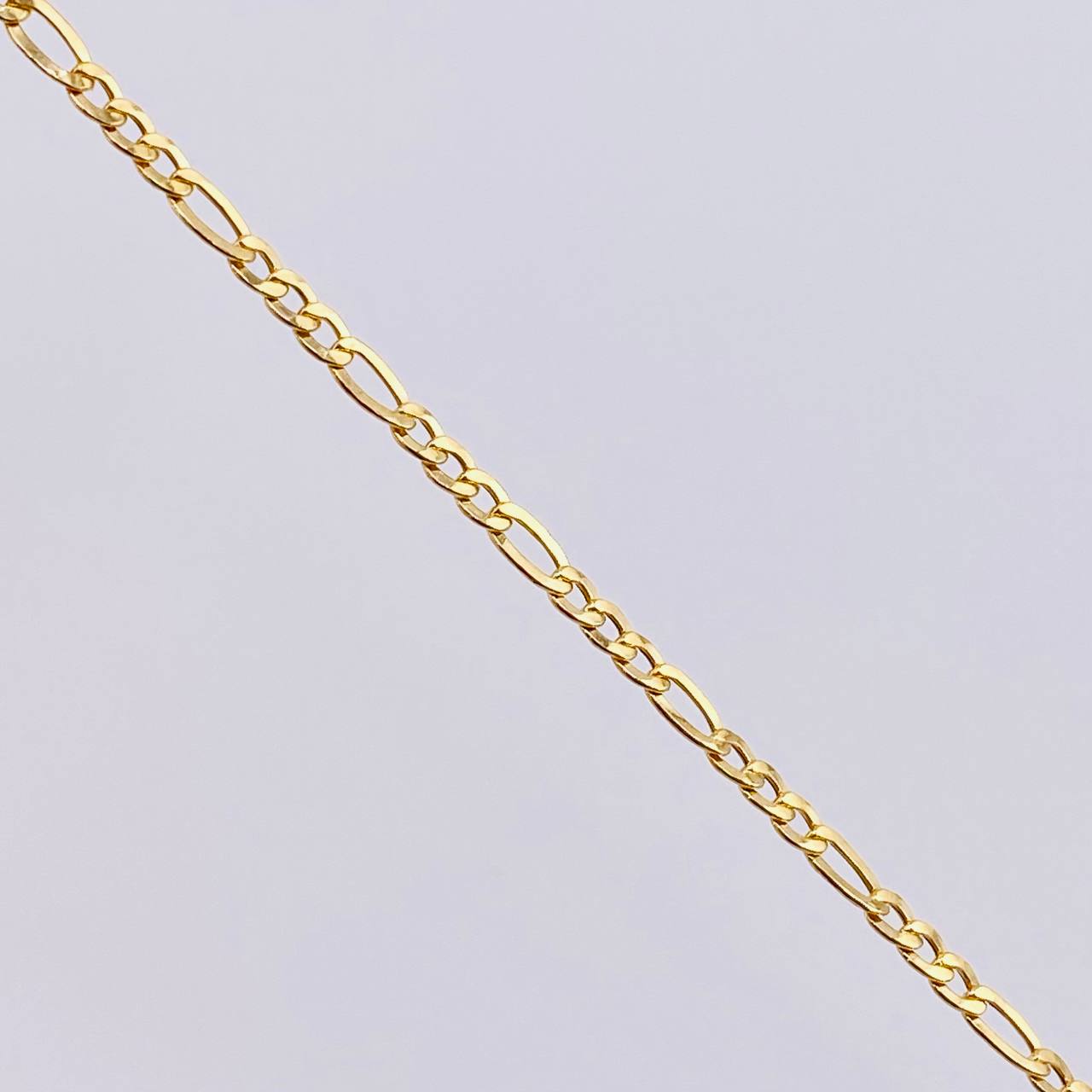 Tobillera Figaro 2.15gr / 9 3/4 in / 2.8mm Oro Amarillo +1 18K ©