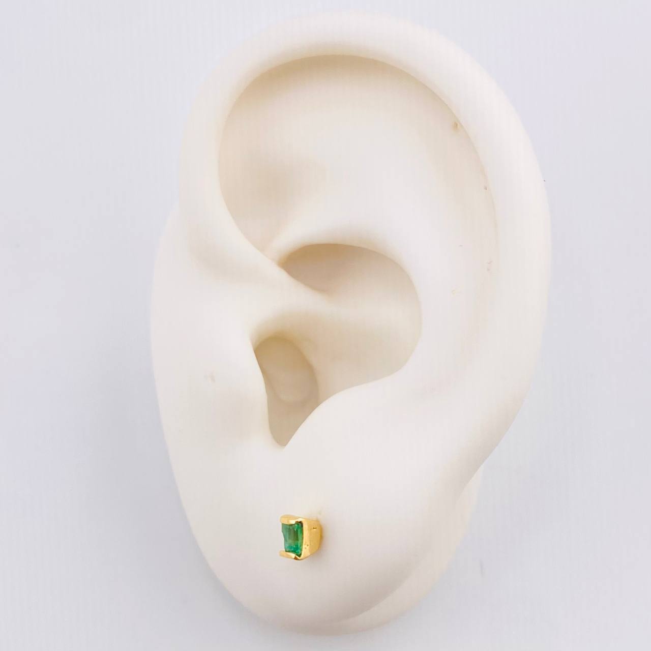 Topos Pinza Cuadricular Esmeraldas 25pts 0.95gr / 4mm Oro Amarillo 18K ©