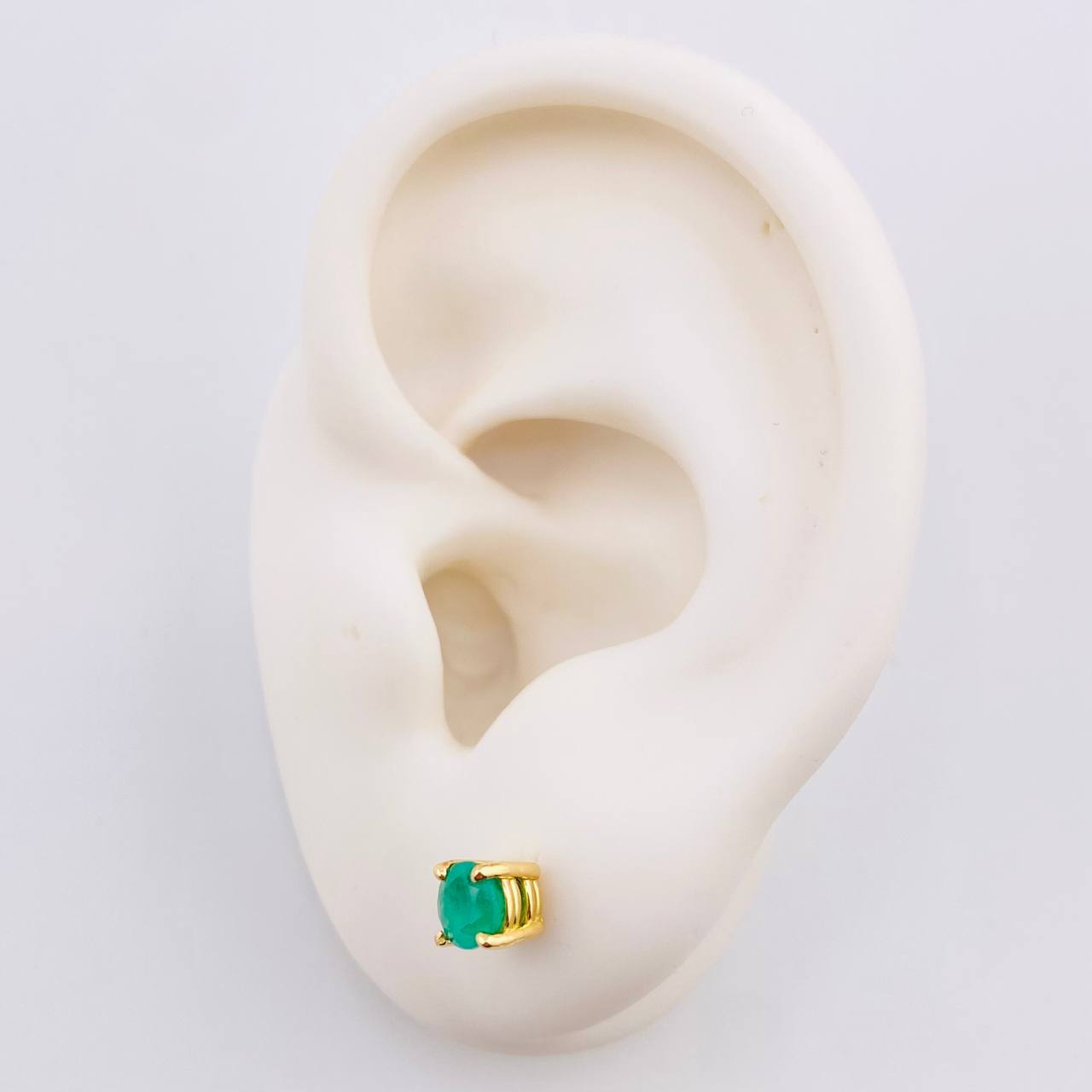 Topos Canasta Esmeraldas 90pts 1.6gr / 4mm Oro Amarillo 18K ©