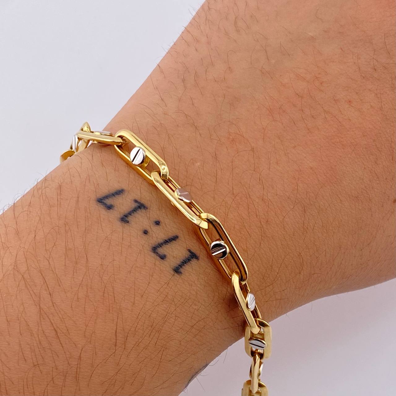 Pulso Click Tornillo 6.75gr / 8 3/4 in / 5.7mm Dos Oros Amarillo Blanco +4 18K ©