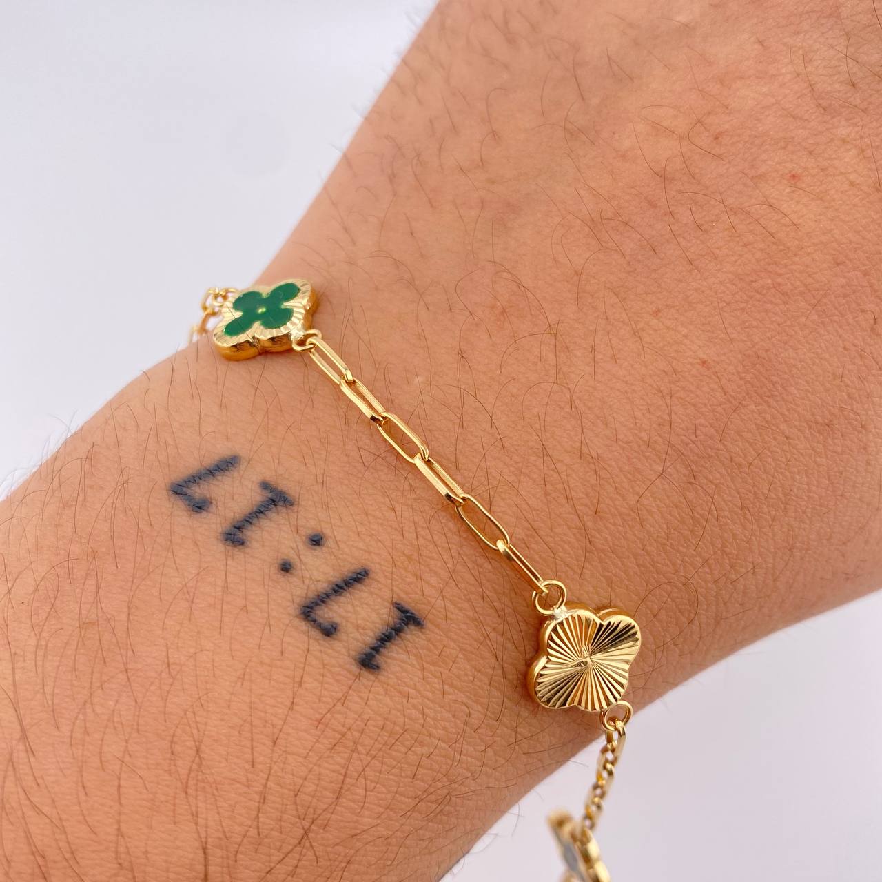 Pulso Cajon Trebol Doble Faz 3.8gr / 7 in / 10mm Oro Amarillo 18K ©