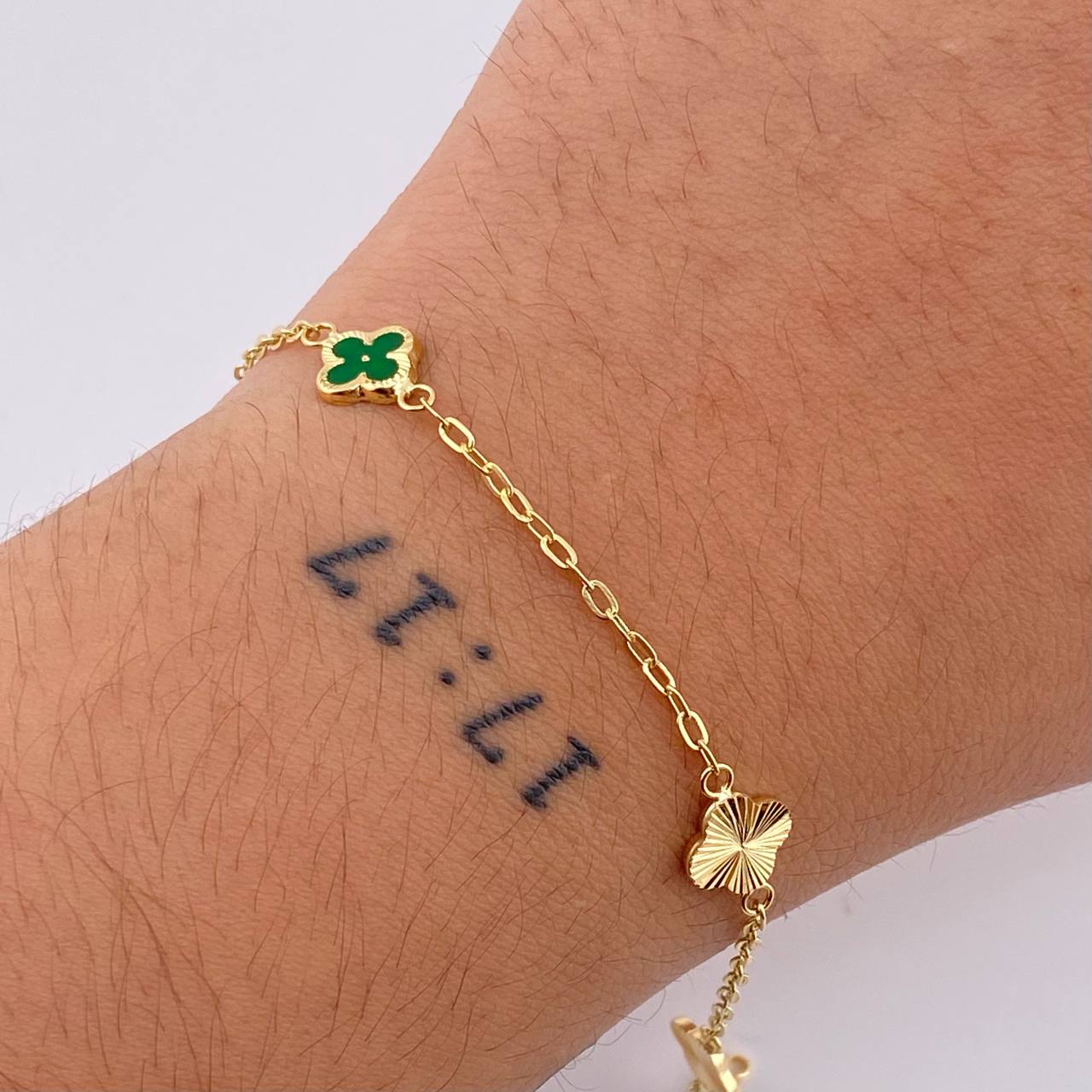 Classic Link Bracelet Double-Sided Clover 2.45gr / 7 1/2 in / 8.1mm 18K Yellow Gold
