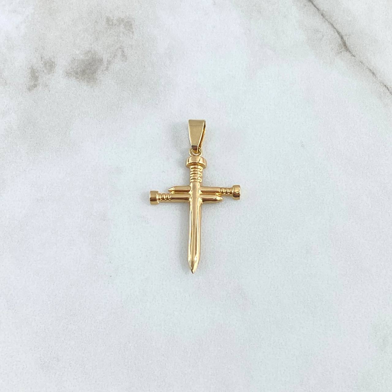 Dije Cruz Clavos 1.8gr / 3.6cm / Troquelado Oro Amarillo 18K