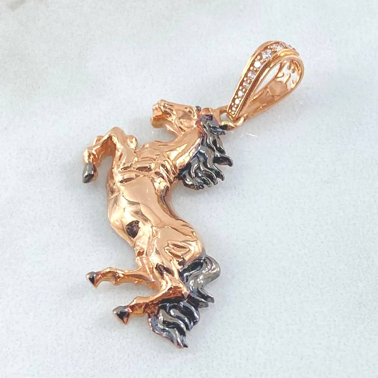 Pendant Horse 4.15gr / 1.6in / 18K Gold +0$