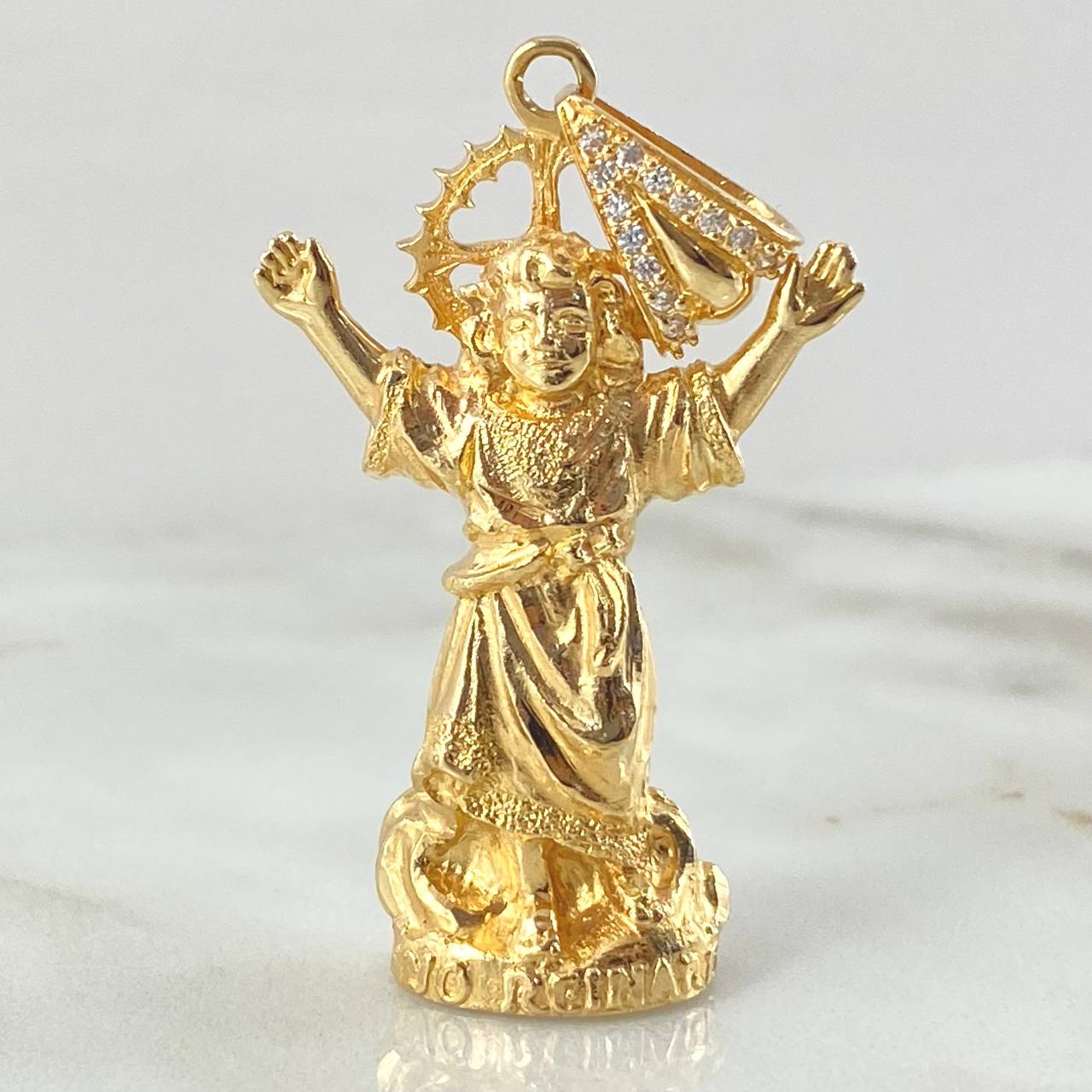 Divine Child Pendant 15.15gr / 2.2in / 18K Gold ©