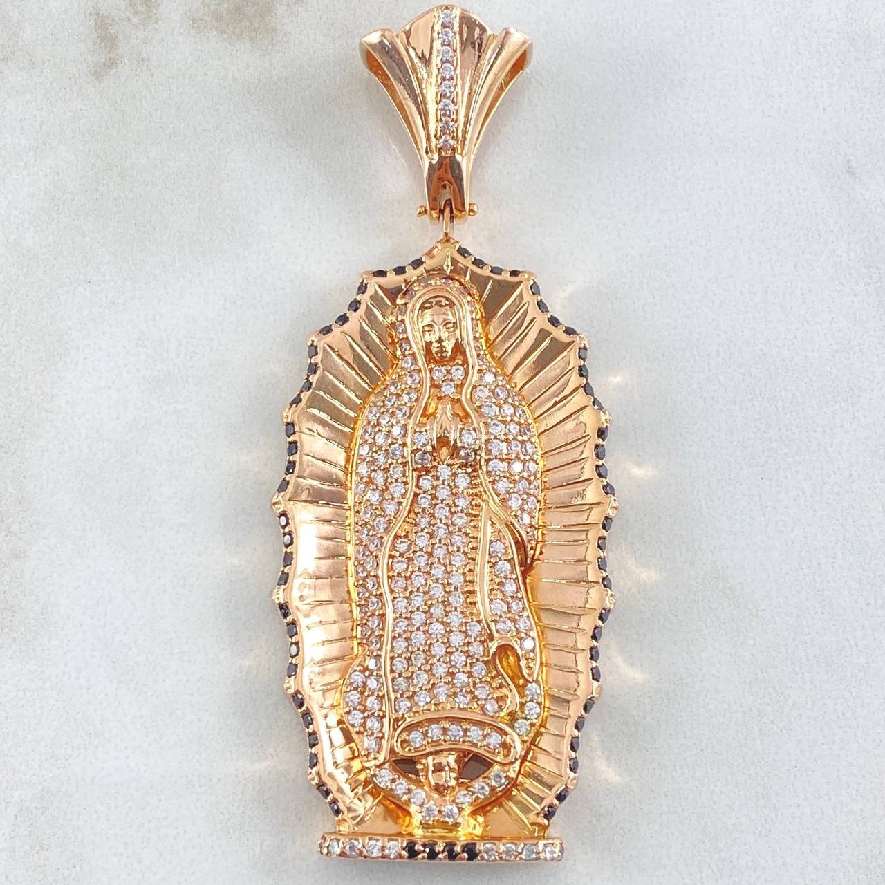 Dije Virgen Guadalupe 34.85gr / 7cm / Oro Rosa 18K ©